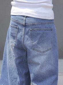 Manfinity Hypemode Pantalones cortos de mezclilla desgastada vintage para hombre