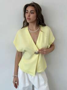 Aloruh New Spring/Summer Women Metal Buckle Decor Bat Wing Short Sleeve Waisted Asymmetrical Hem Blazer In Fall/Winter