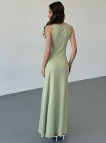 Aloruh New Fashion Simple Commuting Solid Color Cutout Splice Metal Decor Waist Flared Maxi Sleeveless Dress - Green - View 4