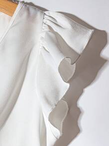 Franclia 两件套女士缎面纯色修身套头衫，深V领，短袖，荷叶边下摆，金属纽扣，收腰设计，褶裥，超A字版型，适合派对、宴会、度假、婚礼、办公等场合，风格优雅、性感、奢华、简约、专业知性、通勤、休闲、浪漫，春夏常规款上衣，常规款褶裥半裙，常规款两件套，适合大学校园穿着。