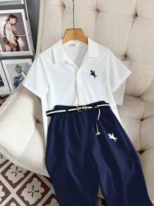 Conjunto de 2 peças para meninos pré-adolescentes: camisa polo de manga curta com estampa de 4 de julho e cinto, calça comprida, estilo cavalheiro, adequado para deslocamento diário, escola, uso casual diário, faculdade, esportes, primavera/verão