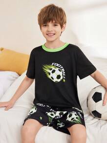 FamilyFrolics Pigiama da bambino con stampa calcio, composto da top con colletto e pantaloncini corti