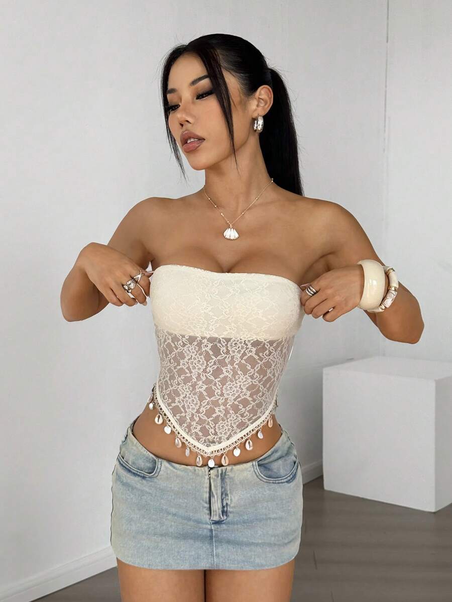 SHEIN EZwear 女款短款透視平口上衣，不對稱下擺流蘇設計，時尚性感波希米亞風短版上衣，適合夜店、度假、夜晚外出，白藍花卉夏季款