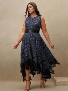 Anewsta Vestido elegante y romántico de talla grande con cinturón de cintura con parches de encaje floral perforado, recorte asimétrico con volantes - Azul Marino - Ver 3