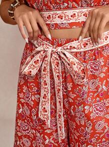 SHEIN VCAY Conjunto de 2 piezas de camisa corta de manga raglán con estampado floral y pantalones de pierna ancha para mujer de talla grande