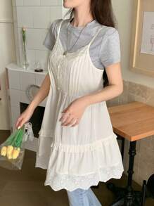 DAZY Top canottiera da donna con balza in pizzo a contrasto, top babydoll estivo alla moda senza maniche