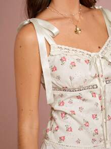 Enchnt Spring/Summer Frenchy Romantic Women's Fashion Ditsy Floral Embroidery Lace Stitching Camisole Tank Tops, Suitable For Summer,Sweet&Holiday &Vacation&Sweet Date Night&Daily Commuting&Afternoon Tea Dress&Garden Parties - Apricot - View 2