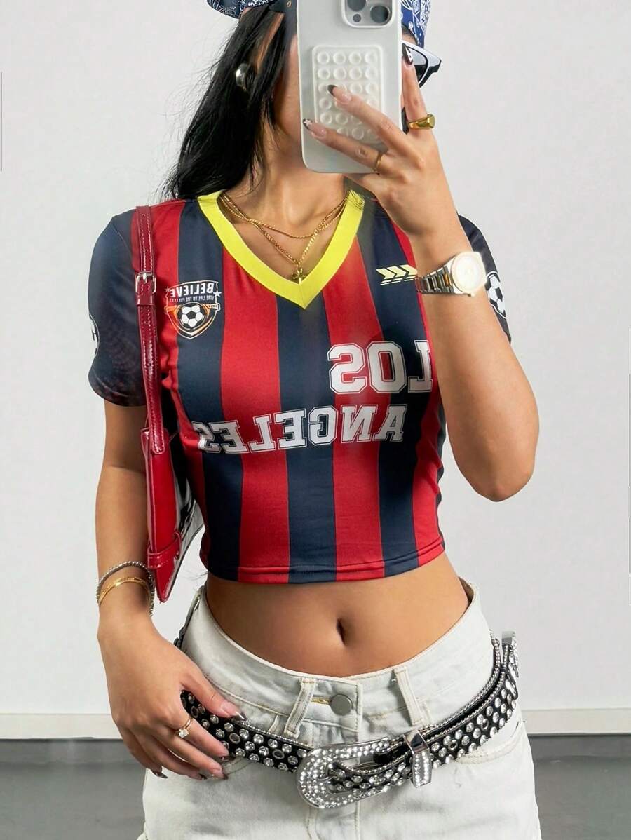 SHEIN Tween Girls Spring/Summer Sport Letter Striped Print Cropped Slim Fit Football T-Shirt