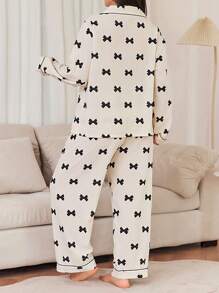 Dream Adore Conjunto de pijama de manga larga con cuello de solapa, lazo y franja de color contrastante en talla grande, ideal para vacaciones