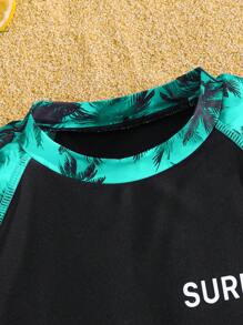 SHEIN Leap Crew 2pcs/Set Tween Boy Casual Vacation Palm Tree Graphic Swimwear Top & Bottoms, Cost-Effective Beach, Swimming, Surfing - Green - View 4