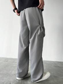 Manfinity Hypemode Pantalones casuales sueltos rectos con varios bolsillos y botones de unicolor para hombre - Gris Oscuro - Ver 2