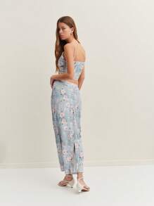 Nöista 带有超级可爱花朵印花的中长裙，用这件单品提升你的夏日夜晚 - 藍色 - 查看 2