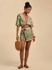 Travachic Bộ 2 chiếc áo crop top cổ chữ V và chân váy ngắn phong cách cổ điển dành cho nữ, Bộ đồ mùa hè dành cho nữ, Thích hợp cho kỳ nghỉ, Trang phục nghỉ dưỡng dành cho nữ, Trang phục đi biển dành cho nữ, Trang phục nghỉ dưỡng, Họa tiết hoa dành cho nữ 2 chiếc, Bộ đồ hai mảnh dành cho nữ, Kỳ nghỉ, Mì Ý in dệt 2 chiếc - màu xanh lá - Xem 3