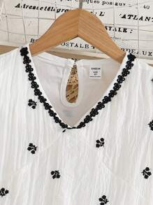 Tween Girls Cute & Sweet Floral Textured Fabric Vacation Dress - White - View 2