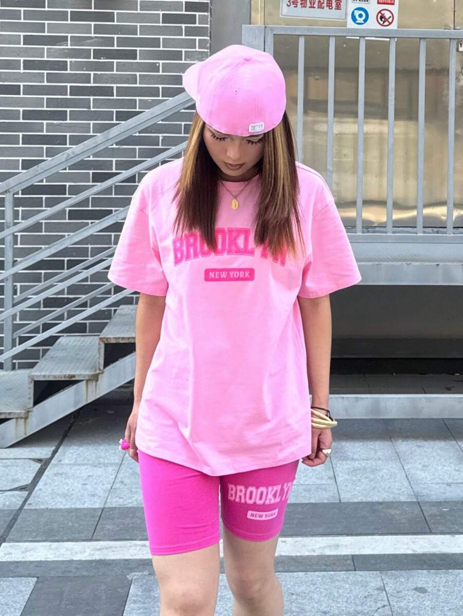 SHEIN Tween Girls 2pcs Casual Set With Letter Print Round Neck Short Sleeve T-Shirt And Shorts - Pink - View 1