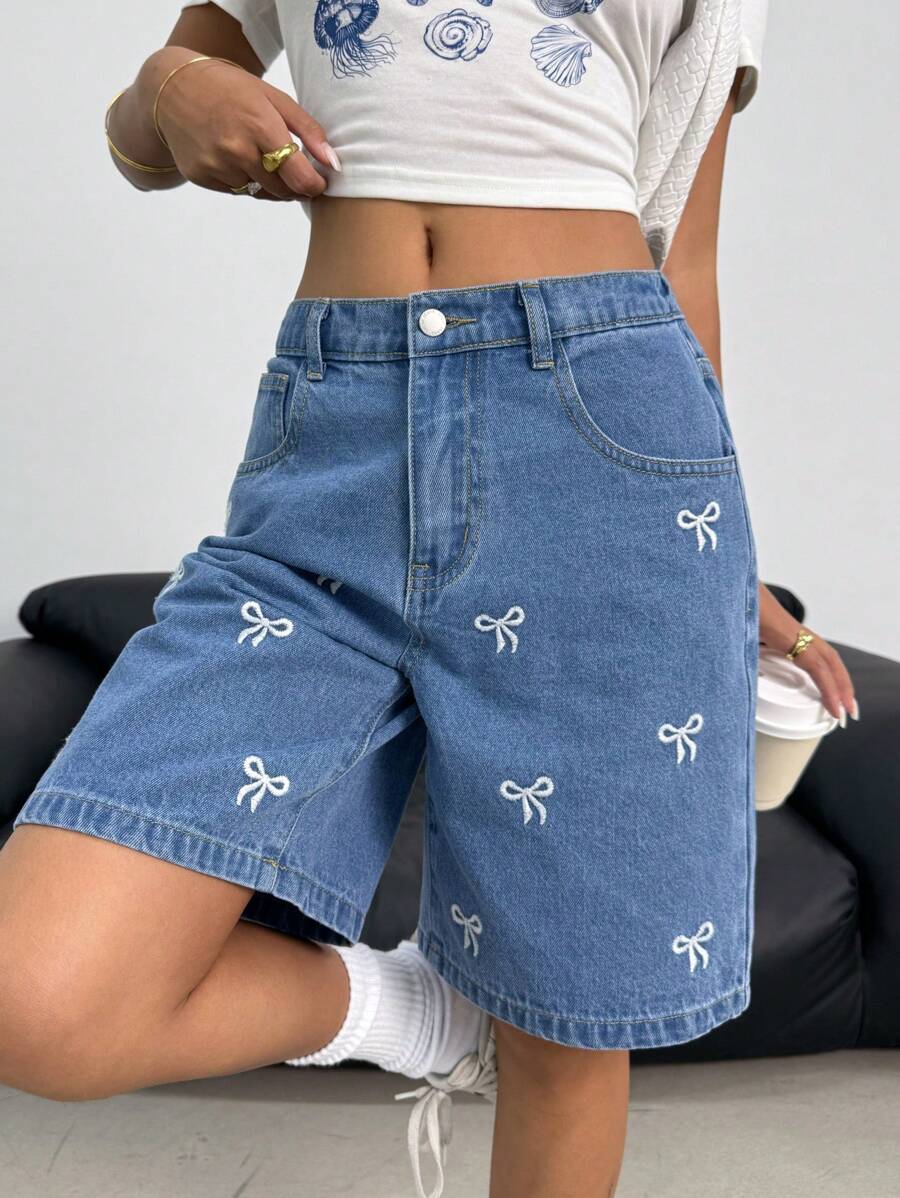 SHEIN Teen Girls Y2K Fashion Streetwear Blue Washed Bowknot Embroidered Denim Loose Baggy High Waist Bermuda Shorts Denim Baggy Long Short,Girls Summer Beach Boho Vacation Shorts, Summer Concert Festival Casual Rave Outfits, Girls Summer Brunch Church Graduation Outfits,Streetwear Back To School Outfits