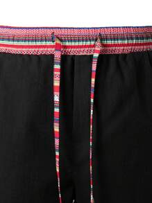 Manfinity RSRT Pantalones cortos casuales de vacaciones para hombres con estampado de patchwork y cintura con cordón - Negro - Ver 5