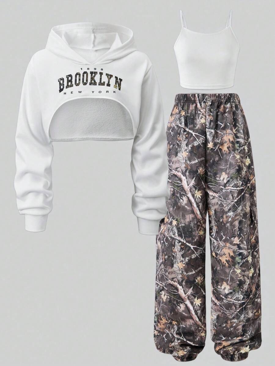 SHEIN Explorewe 3 Peças/Conjunto de Roupas Casuais para Meninas: Moletom com Capuz Estampado, Calça Suspensória Simples com Estampa de Galho de Árvore Morta, Conjunto Confortável e da Moda para Primavera e Outono - Multicolorido - Visão 1