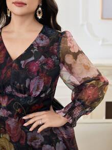 Modelyn Abito elegante taglia curvy con stampa floreale, scollo a V e maniche a lanterna