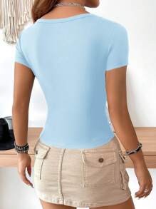 SHEIN EZwear Casual Minimalist Pattern Crew Neck Cap Sleeve Light Blue Fitted Women T-Shirt, Suitable For Summer Suitable For Going Out - Baby Blue - View 2