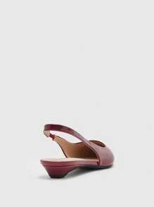 CUCCOO BIZCHIC 女士新款方扣尖头低跟平底个性化百搭舒适酒红色一脚蹬平底正装/休闲鞋 - 酒紅色 - 查看 8