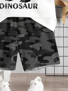SHEIN 2 件套男童休闲恐龙图案 T 恤和短裤套装，夏季