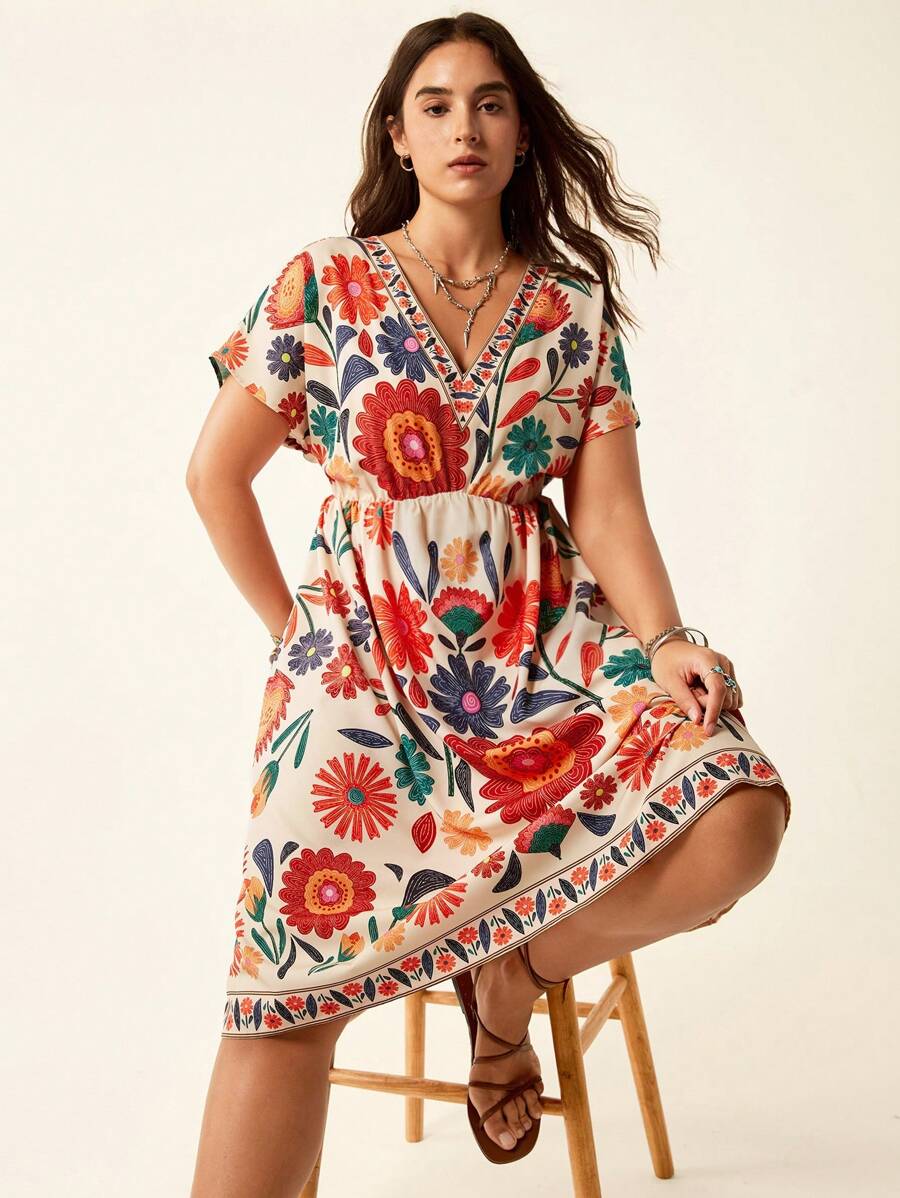 SHEIN LUNE Plus-Size Ladies' Summer Retro Floral V-Neck A-Line Bohemia Women Short Dress Renaissance Fair Dress Mother'S Day Dress - Multicolor - View 1