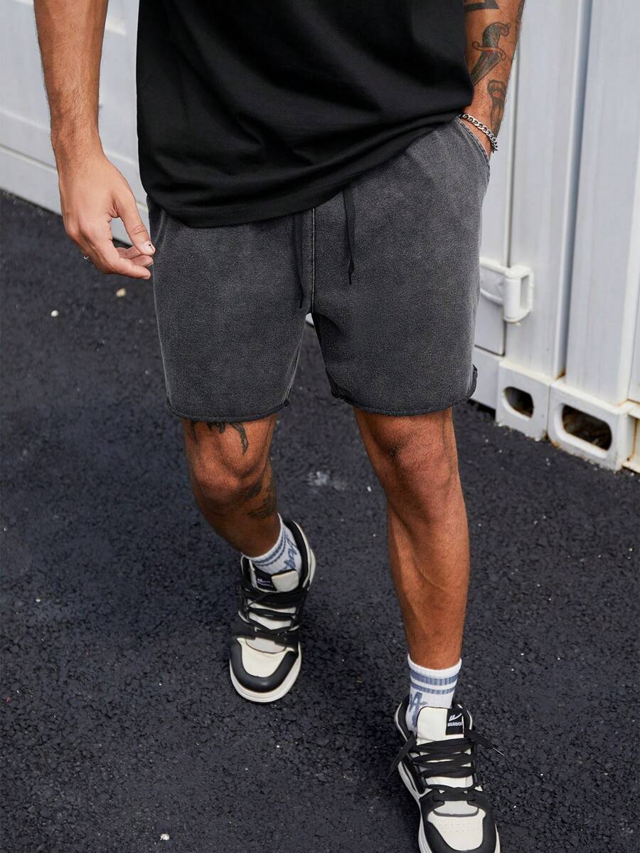 Manfinity EMRG Quần short nam màu trơn, viền cuộn, túi rút, thường ngày, giặt khô, rách - màu đen - Xem 1