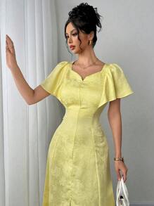 Modelyn Floral Jacquard Solid Color Dress, Fashionable For Summer - Yellow - View 1