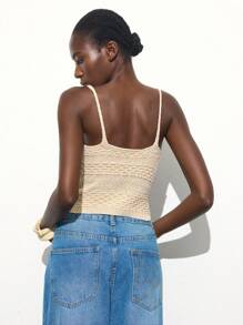 Maija 女士杏色V领前环纹理针织吊带背心，简约时尚性感露肩短款休闲夏季上衣，适合俱乐部、度假、机场、西部音乐节等场合，也适合复活节、夏季派对、海滩度假等各种场合，优雅休闲。 - 杏色 - 查看 3