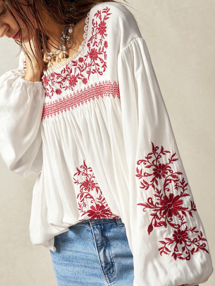 Bohemela Blusa casual de vacaciones con mangas acampanadas y bordado floral, estilo retro para mujer de talla grande - Blanco - Ver 1