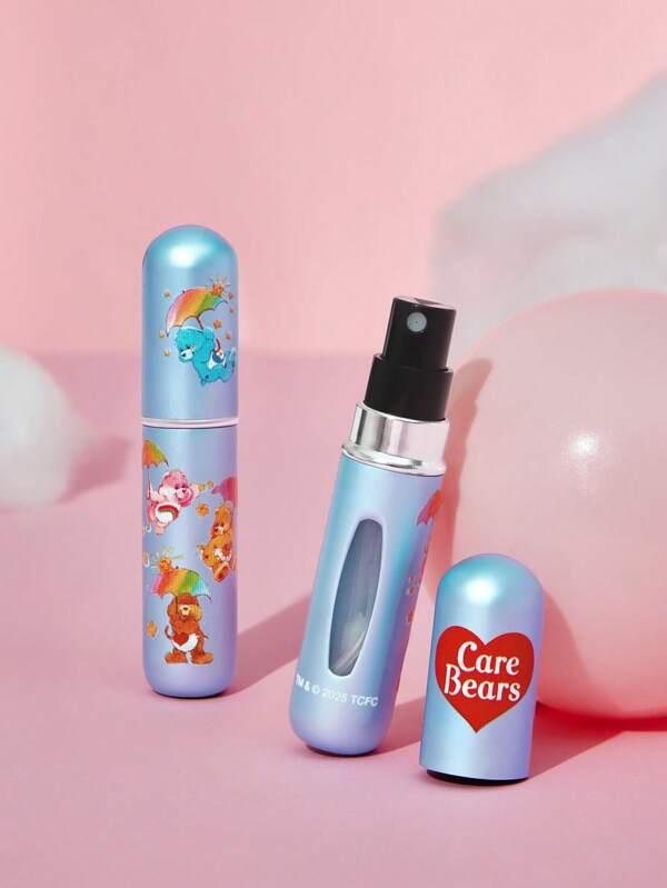 SHEIN X Care Bears 1 sticlă de pulverizare reîncărcabilă cu model de ursuleț de desene animate de 5 ml/0,2 oz, fund pentru lichide, poate fi folosită pentru a conține parfum, apă pentru îngrijirea pielii și alte produse lichide, corp compact pentru portabilitate ușoară, ursuleț de culcare, ursuleț vesel, ursuleț Funshine, ursuleț Tenderheart