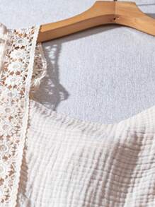 SHEIN VCAY Vestido de moda con talla grande para mujer, de unicolor, con parches de encaje y dobladillo con volantes - Albaricoque - Ver 3