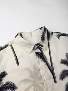 Manfinity KASUA Conjunto de camiseta de manga corta con botones y estampado de palmeras + pantalones cortos con cordón - Traje de baño, verano, hawaiano para hombres