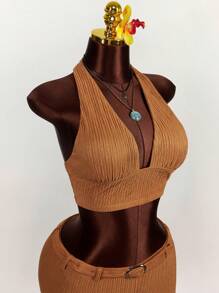 Amplova Set de 2 piezas con top corto con escote en V profundo y espalda de atar y pantalones cortos de cintura baja con textura - Naranja - Ver 9