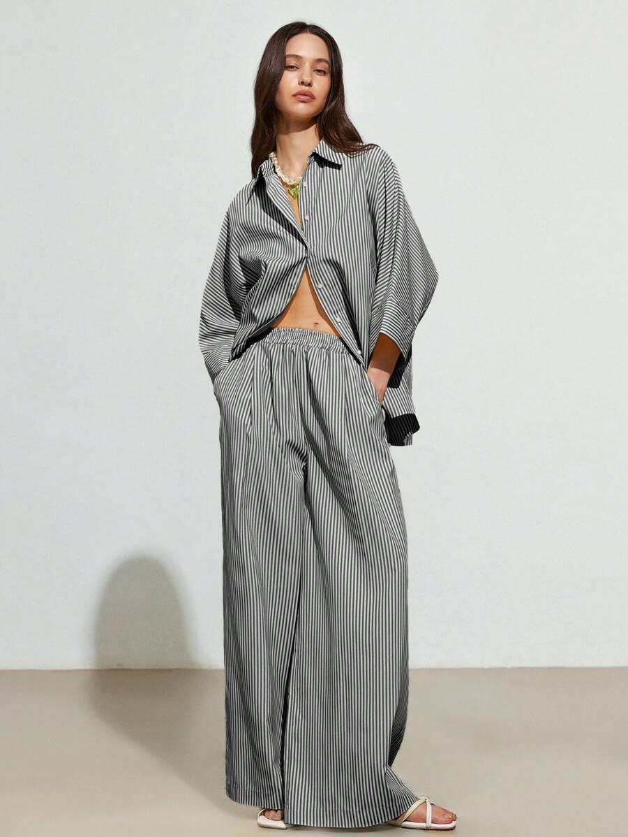 GENKIRA Bộ 2 áo sơ mi kẻ sọc rộng rãi thường ngày cho nữ và quần ống rộng cạp cao - Màu xám đen - Xem 1