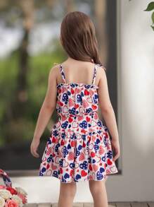 SHEIN 2 Stücke/Set für Kleine Mädchen, lässiger minimalistischer Herz-Form Schleife-Up Top und Shorts Set