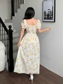 SHEIN PETITE Romantic Ditsy Floral Patchwork Lace Collar Puff Long Sleeve Cinched Waist Front Elegant Dress, Vacation Wear Vacation Outfits Women Skirt Women Birthday Outfit Women Dresses Birthday - Apricot - View 2