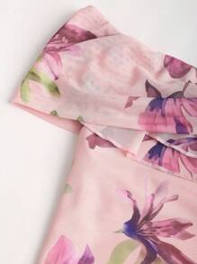 SHEIN Sweetro Áo crop top in hoa cổ chữ V hở vai gợi cảm phong cách mới cho nữ, dáng ôm bó sát, tôn dáng - Hồng - Xem 5