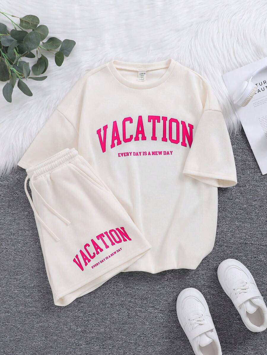 SHEIN 青少年女孩休闲针织字母印花短袖T恤上衣和短裤两件套度假装