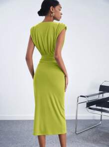 BizChic 2025 Green Round Neck Sleeveless Padded Shoulder Ruched Waist Women's Dress, Romantic, Elegant, Versatile, Business Casual, Office Wear, Suitable For Daily, Commuting, Vintage Style, Teacher Outfit