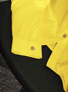 GlowEve 女式缎面纽扣领长袖衬衫 - 黃色 - 查看 3