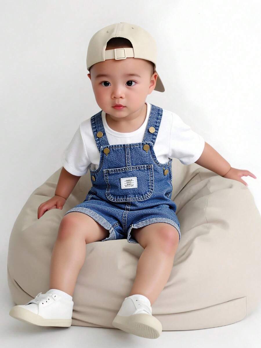 SHEIN Playful Pals 男婴休闲可爱百搭蓝色水洗牛仔背带裤（仅裤子） - 中等水洗藍 - 查看 1