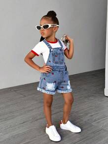 SHEIN Elladie kids 少女樱花刺绣牛仔背带短裤。适合节日穿着，复活节，春节，儿童节，返校季和其他活动。 - 淺色水洗藍 - 查看 5