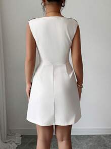 Vestido de mujer con panel en los hombros, cinturilla ceñida y bordado sobre tela de malla - Albaricoque - Ver 2