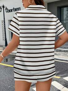 Calvaya 2pcs/Set Plus Size Casual Knit Short Sleeve French Big Hole Zip Hoodie And Random Ribbed Shorts Set - Brown - View 2