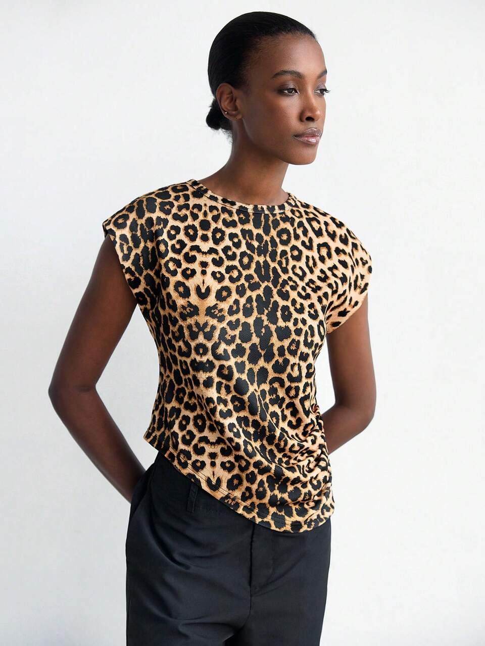 SHEIN Maija Blusa com Estampa de Onça, Bainha Assimétrica, Mangas Morcego, Estilo Urbano Oversized, Adequada para Festivais de Música na Primavera/Verão, Festa de Old Money Style, 4 de Julho Verão Mulheres, Cowgirl