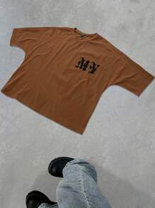 Manfinity EMRG Men's Letter & Virgin Mary Graphic Round Neck Short Sleeve Casual T-Shirt - Brown - View 2