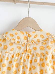 Loomiva Young Girls Ditsy Floral Ruffle Short Sleeve Top And Ruffle Hem Skirt 2pcs Sets, Spring/Summer