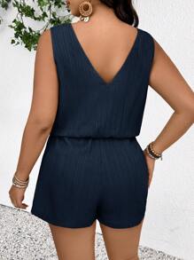 SHEIN Frenchy Mono de verano para mujer de talla grande de unicolor con cuello en V, botones y espalda descubierta - Azul Marino - Ver 2